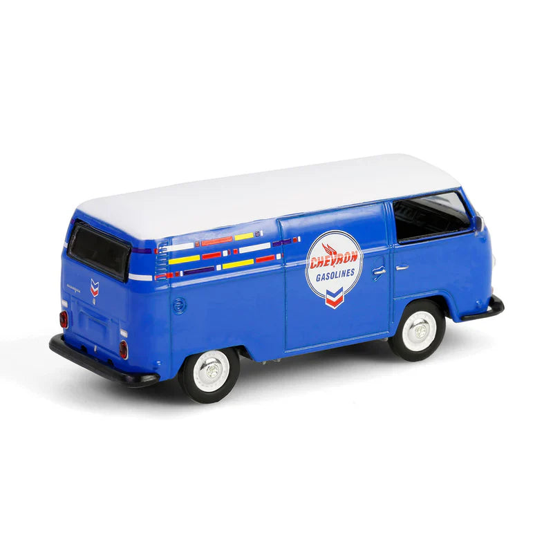 Greenlight Collectibles - 1968 Volkswagen Type 2 Panel Van Chevron Gasolines - Scala 1/64