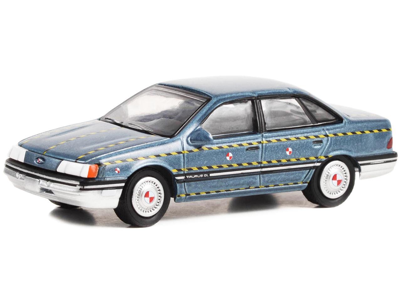 Greenlight - Véhicule de crash-test Ford Taurus 1986 Tommy Boy (Le Film) 1995 - Série Hollywood - Échelle 1/64