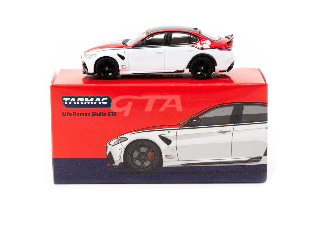 Tarmac Works - Alfa Romeo Giulia GTA Rouge / Blanc - Échelle 1/64 T64G-TL031-RW