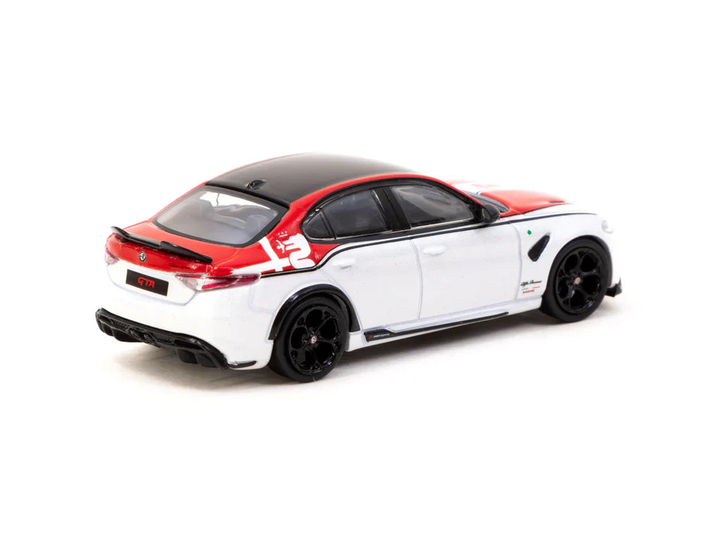 Tarmac Works - Alfa Romeo Giulia GTA Rouge / Blanc - Échelle 1/64 T64G-TL031-RW