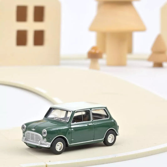 Norev - Mini Cooper S 1964 Vert Amande et Toit Blanc - Échelle 1/64 environ