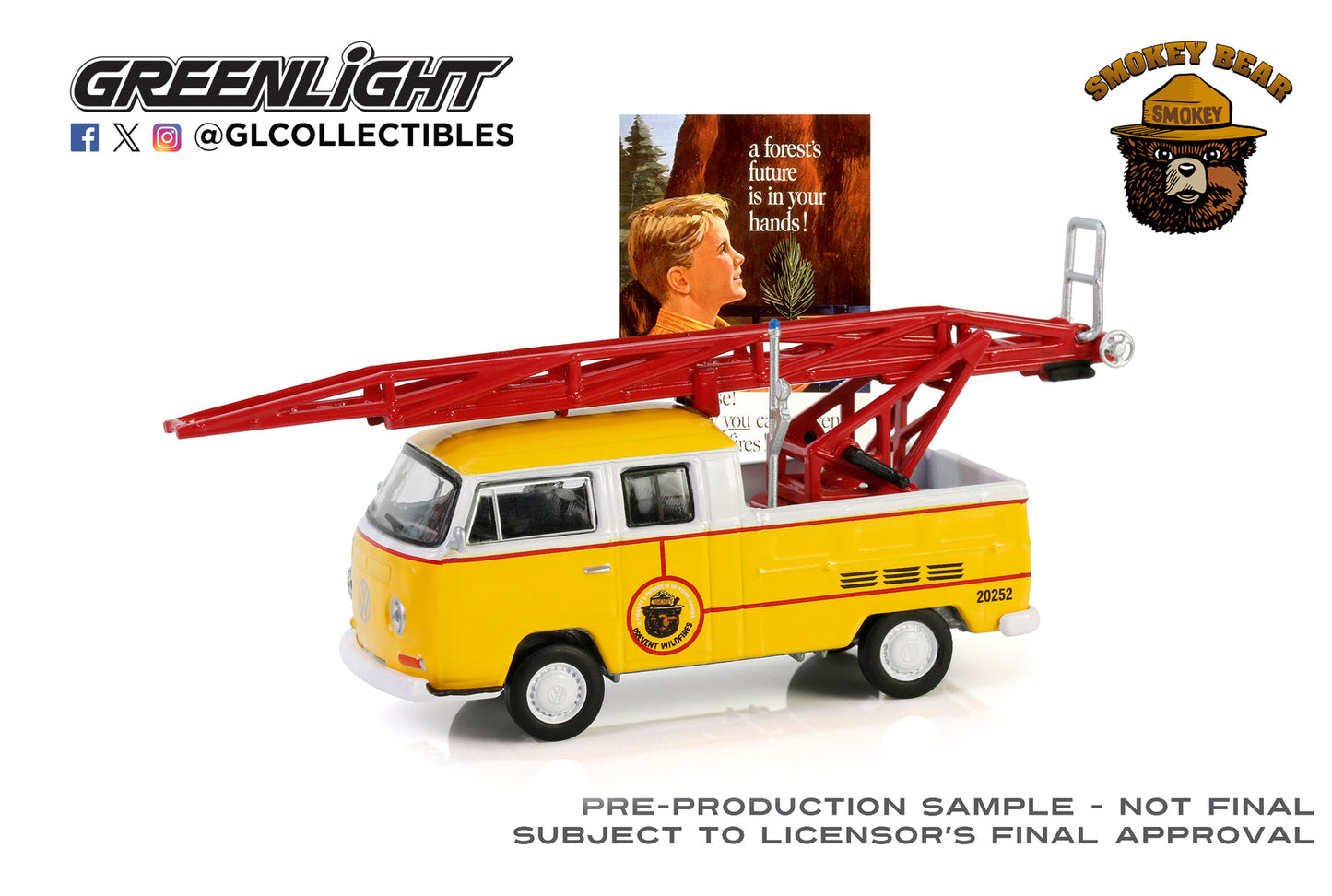Greenlight Collectibles - 1968 VW Type 2 Double Cab Ladder Truck Smokey Bear Series 4 - 1/64 Scale
