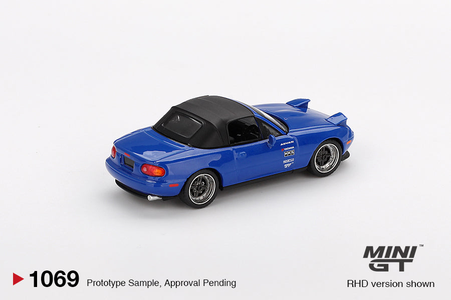 Mini Gt - Mazda Miata MX-5 (NA) Version Tuned Bleu Foncé 1990 - Échelle 1/64 MGT01069-L