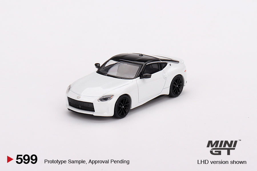 Mini GT - Nissan Z Performance 2023 Everest Blanc LDH - Échelle 1/64 MGT00599-L