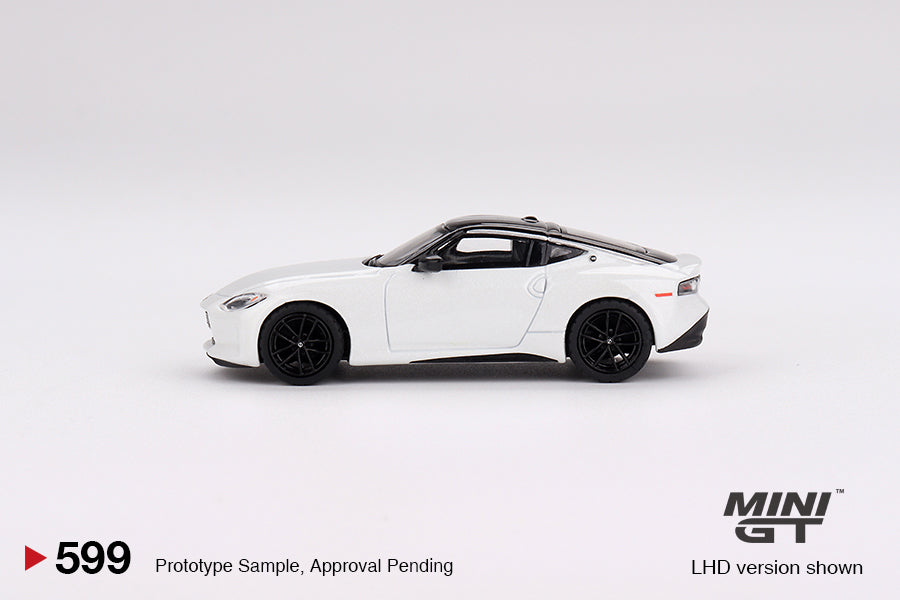 Mini GT - Nissan Z Performance 2023 Everest Blanc LDH - Échelle 1/64 MGT00599-L