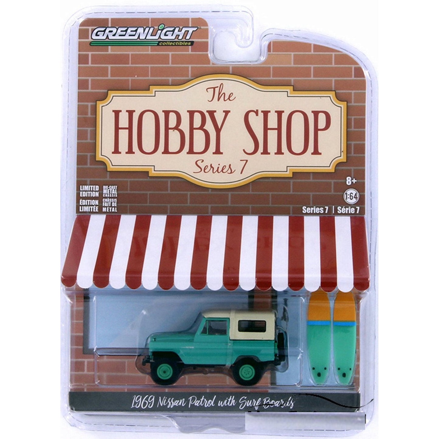 Greenlight - Nissan Patrol 1969 avec planches de surf - Série Hobby Shop - Échelle 1/64