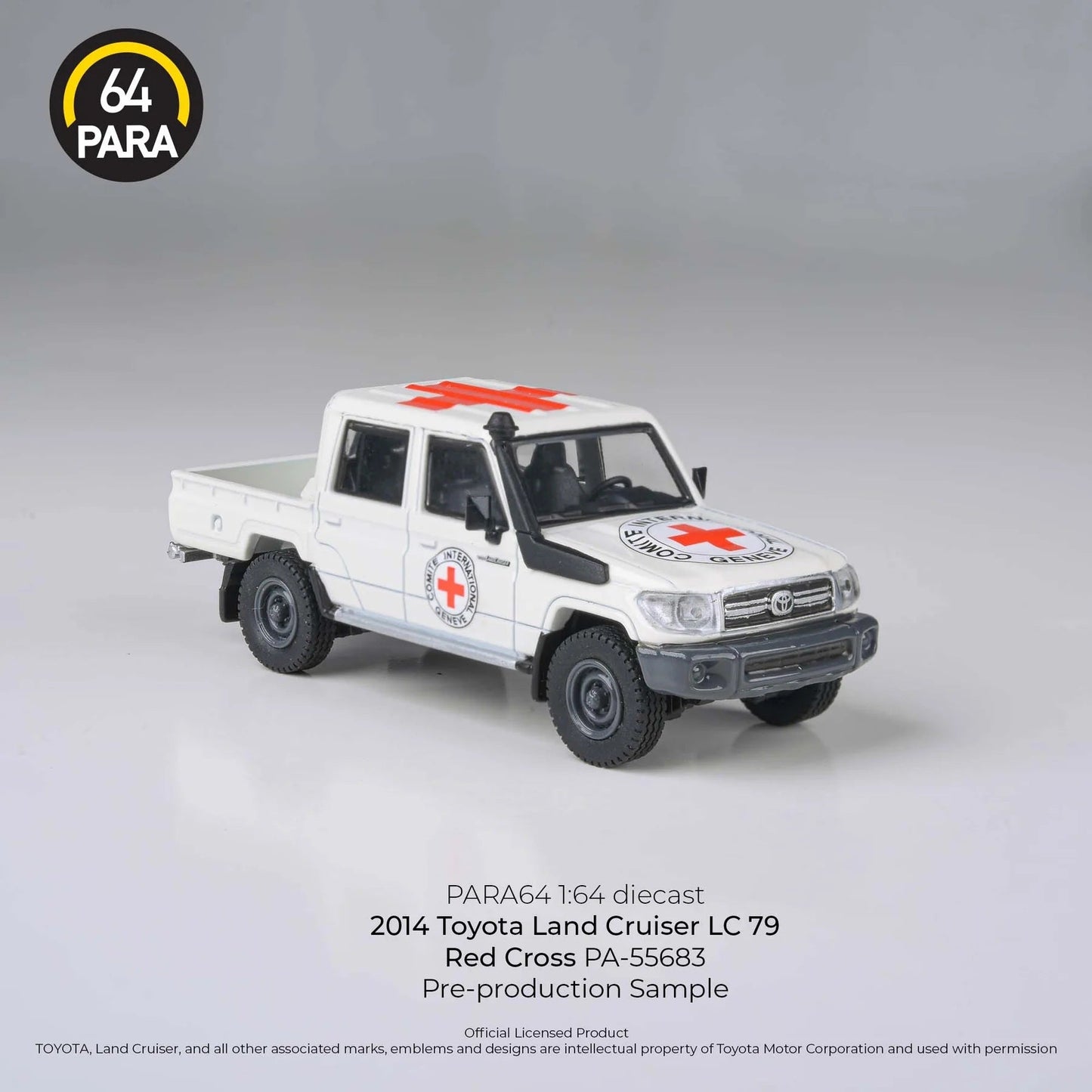 Para64 - Toyota Land Cruiser LC79 Double Cab Pickup Red Cross 2014 à conduite à gauche - Échelle 1/64
