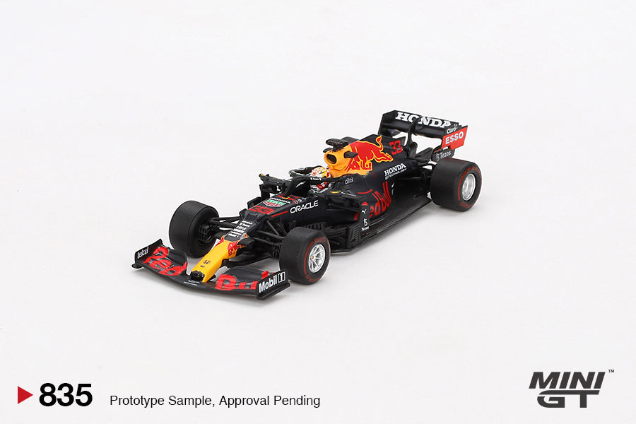 Mini GT - Red Bull RB16B n° 33 Max Verstappen, vainqueur du Grand Prix d'Abou Dhabi 2021 - Échelle 1/64 MGT00835