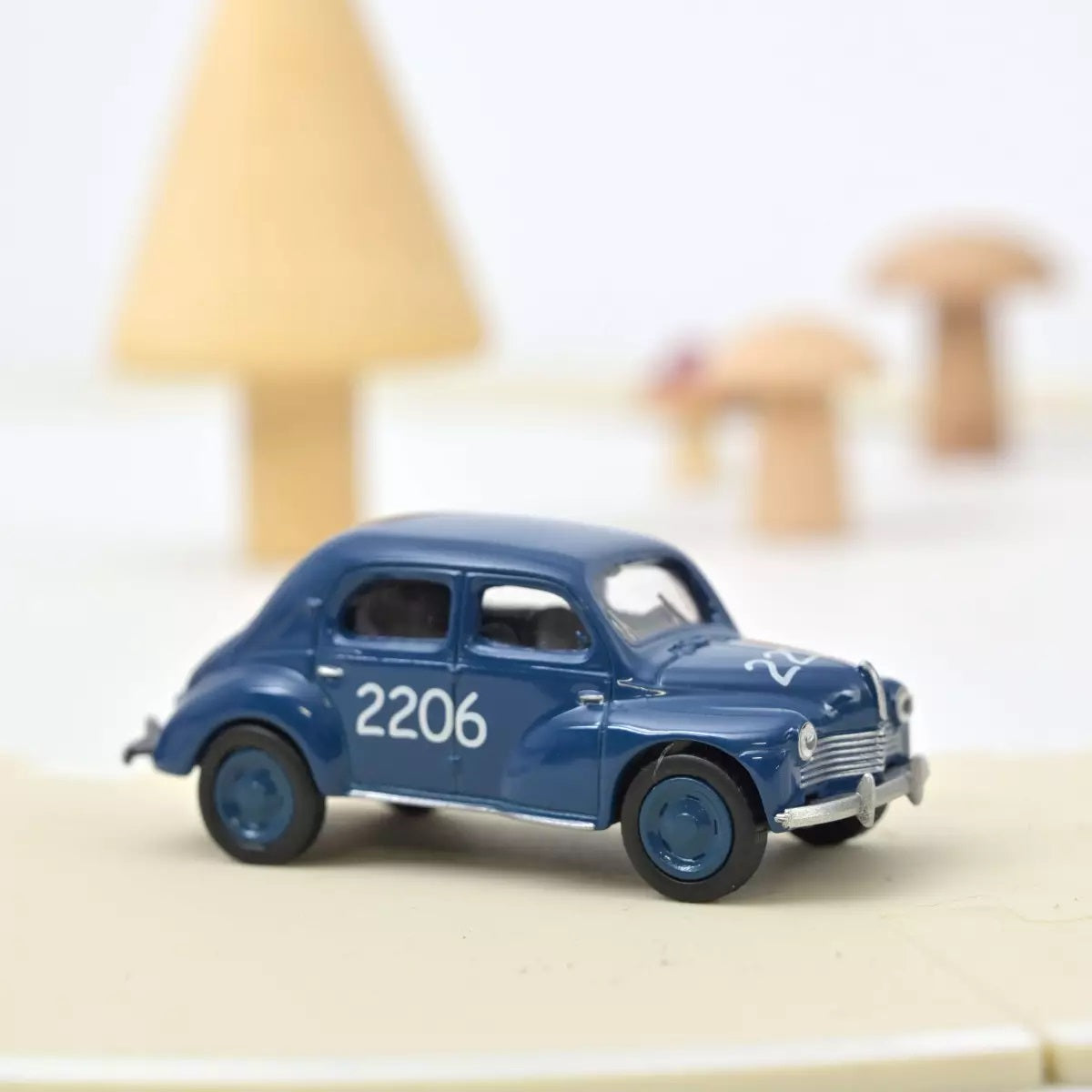 Norev - Renault 4CV 1954 Racing - Échelle 1/64 environ