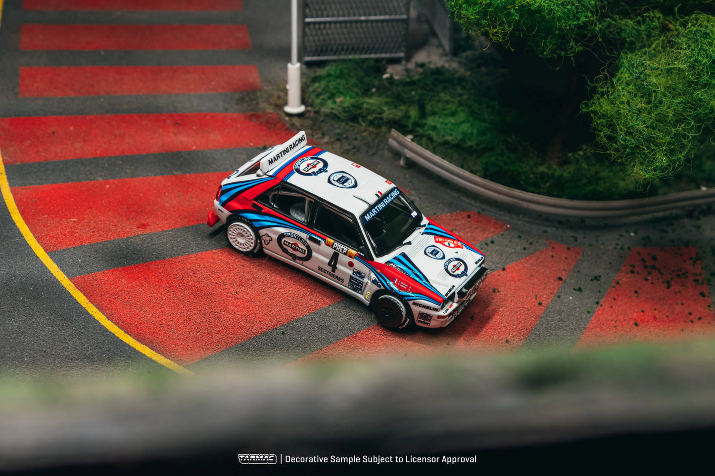 Tarmac Works - Lancia Delta HF Integrale Monte Carlo Rally 1992 #04 Winner - HOBBY64 - 1/64 Scale T64-049-92MCR04