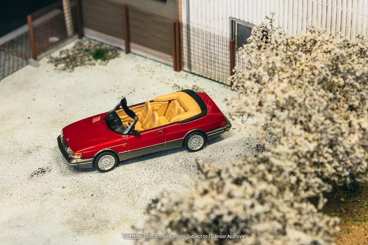 Tarmac Works - Saab 900 Turbo Convertible Red - GLOBAL64 - Scala 1/64 T64G-067-RE