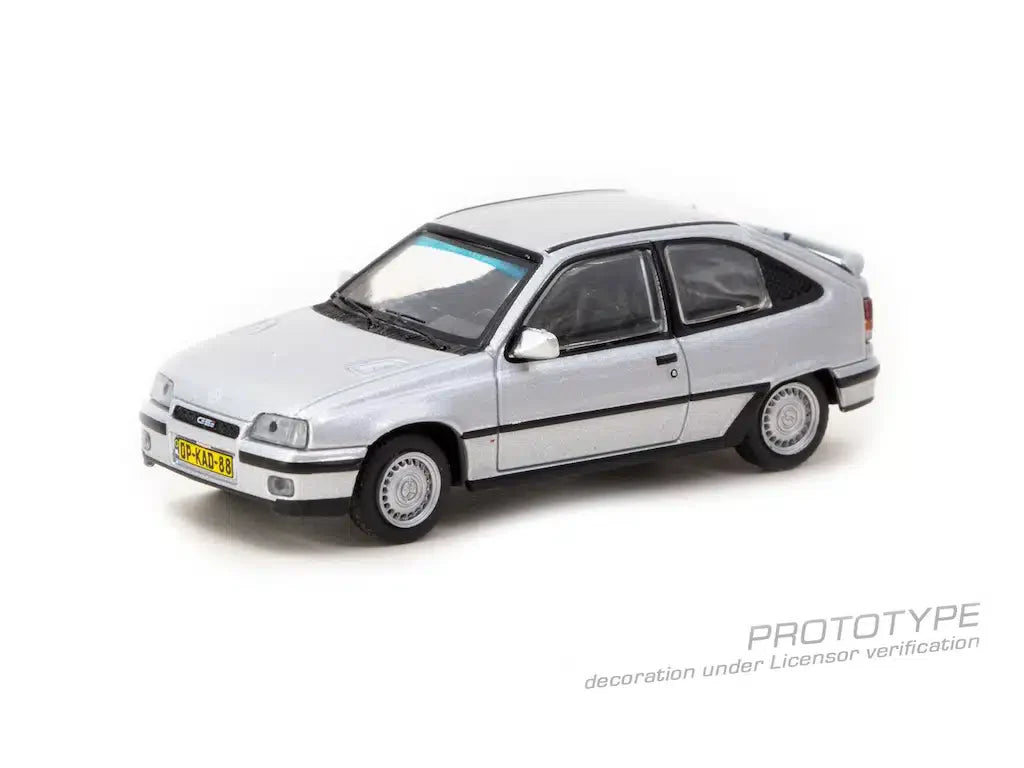 Tarmac Works - Opel Kadett GSi Silver - GLOBAL64 - Scale 1/64 T64G-065-SL