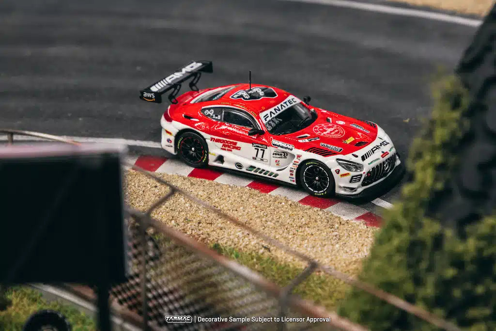 Tarmac Works - Mercedes-AMG GT3 Indianapolis 8 Hour 2022 Winner Craft-Bamboo Racing - HOBBY64 - Scale 1/64 T64-062-22IND77