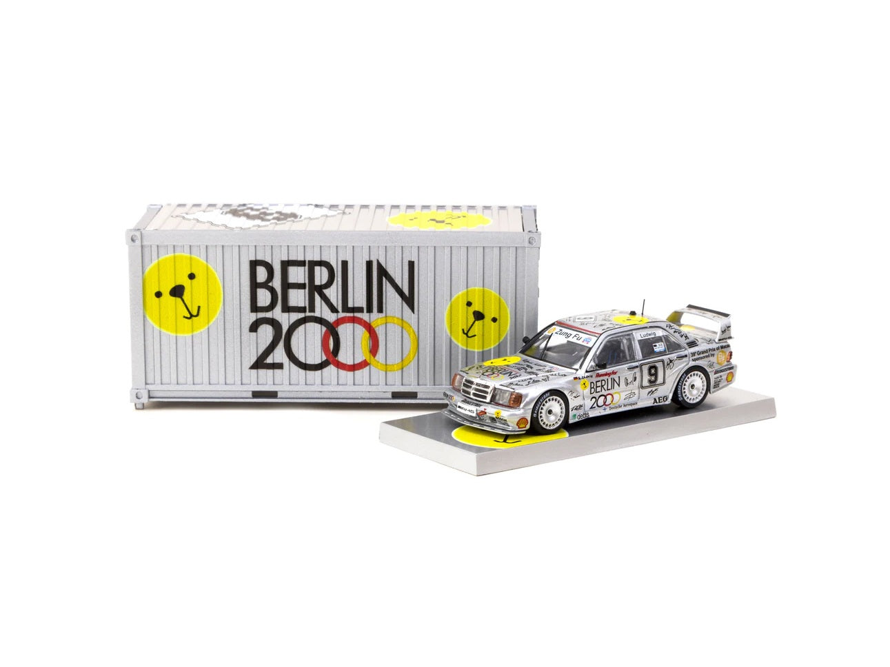 Travaux sur asphalte - Mercedes-Benz 190 E 2.5-16 Evolution II Macau Guia Race 1992 K. Ludwig - HOBBY64 - Échelle 1/64 T64-024-92MGP09