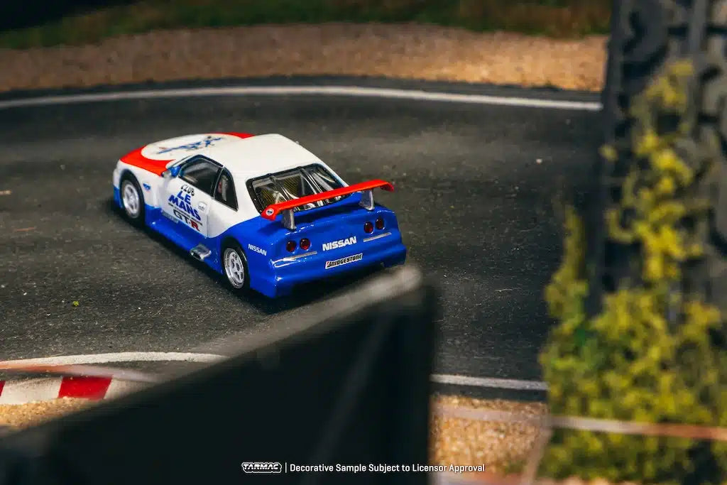 Tarmac Works - Nissan NISMO GT-R LM (1995 Launch Car) - HOBBY64 - Scale 1/64 T64-067-TC