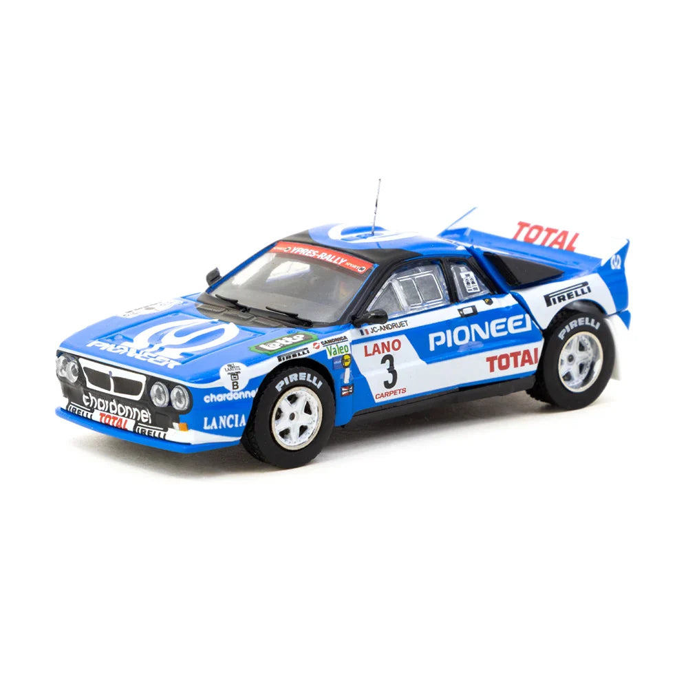 Tarmac Works - Lancia 037 Rally Ypres 24 Hours Rally 1983 - HOBBY64+ - Scala 1/64 T64P-TL002-83YR03