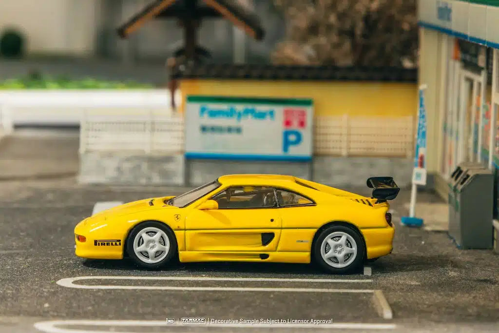 Tarmac Works - Ferrari F355 Challenge Yellow - ROAD64 - Scale 1/64 T64R-083-YL