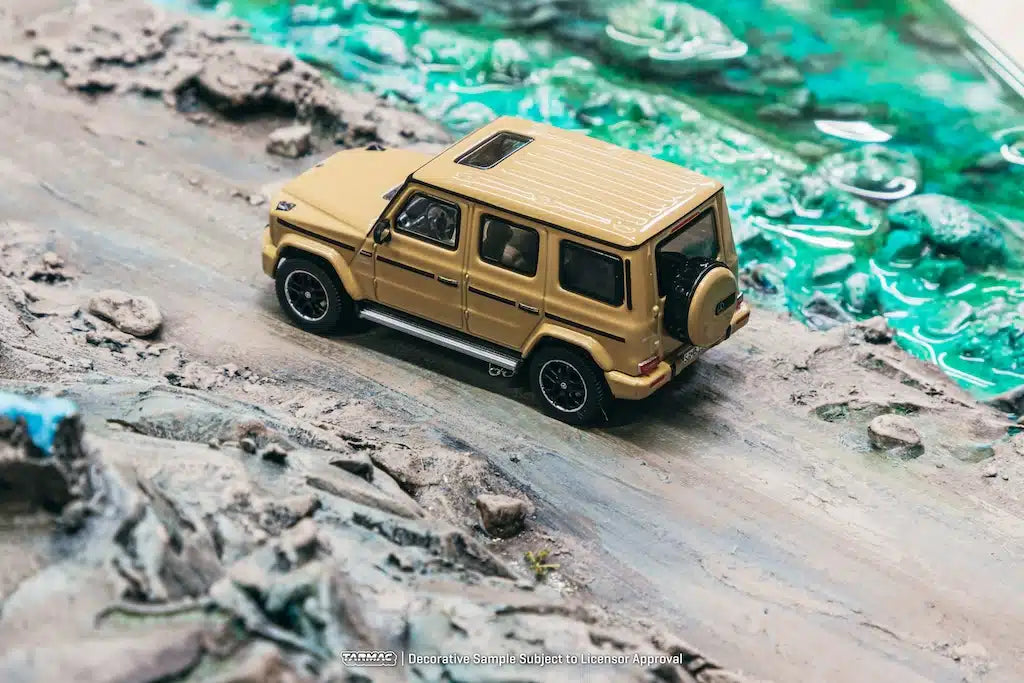 Tarmac Works - Mercedes-AMG G 63 Marron - ROAD64 - Échelle 1/64 T64R-040-BR