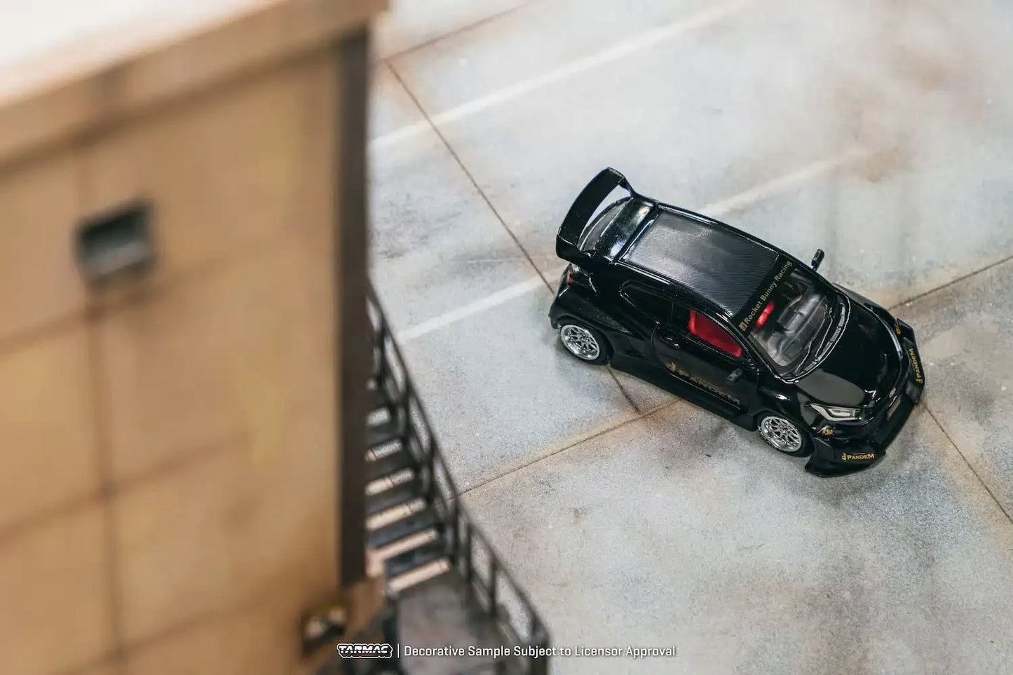 Tarmac Works - Pandem Toyota GR Yaris Noir - ROAD64 - Échelle 1/64 T64R-080-BK