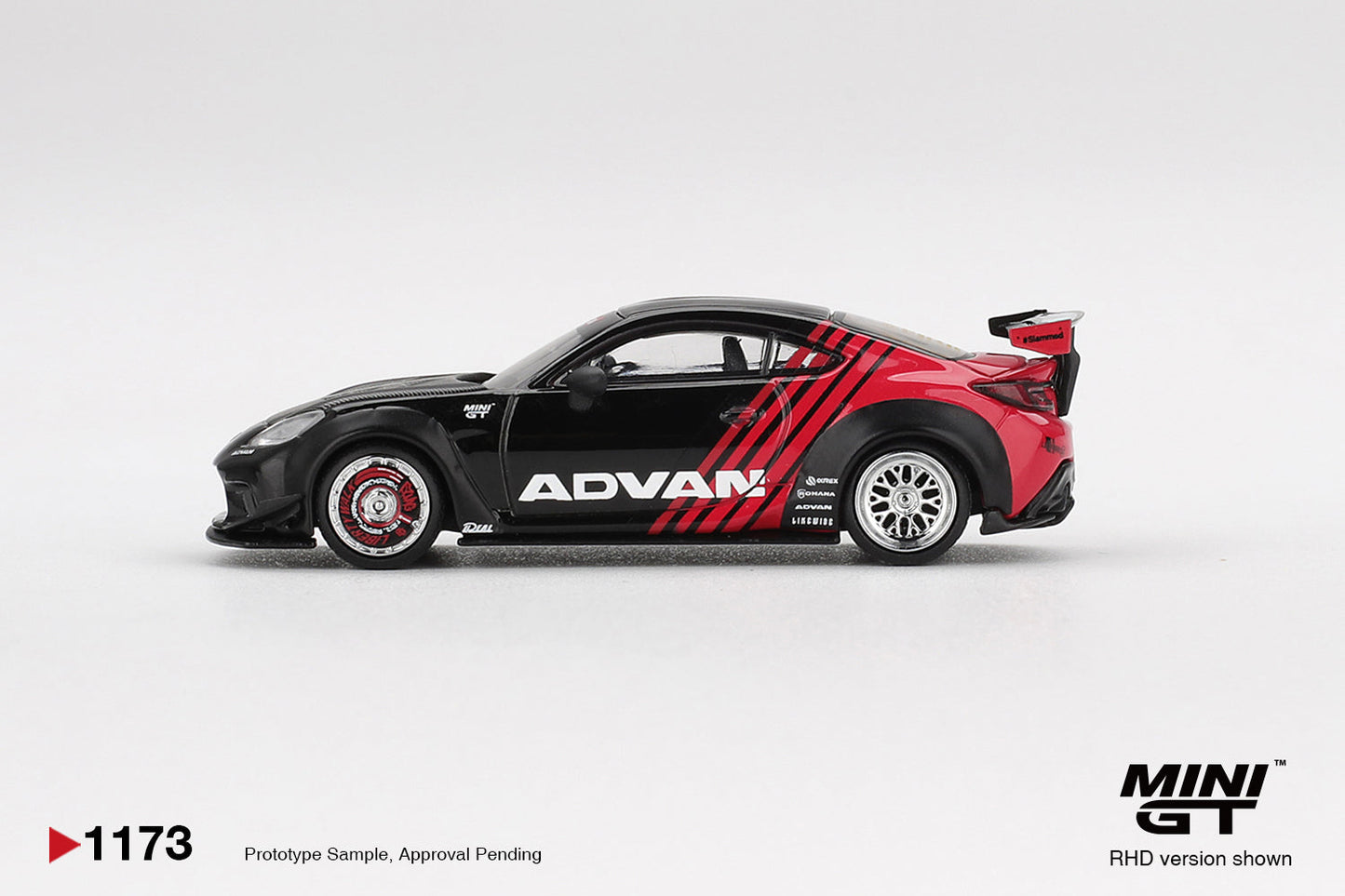 Mini GT - Toyota GR86 LB★Nation Advan Noir 2025 - Échelle 1/64 MGT01173-L