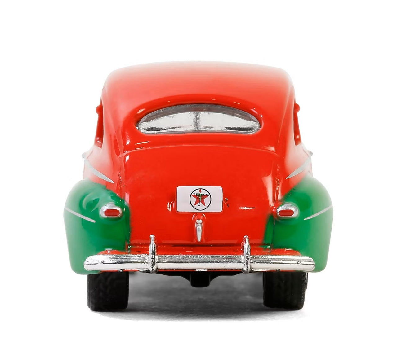 Greenlight Collectibles 1948 Ford Fordor Super Deluxe "Texaco Special Edition" - Scale 1/64