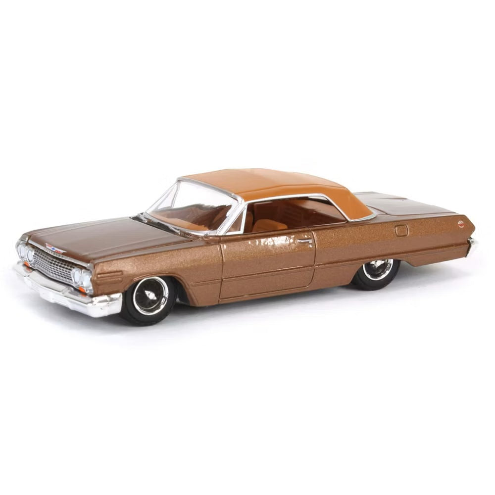 Greenlight Collectibles - 1963 Chevrolet Impala SS Convertible (Top Up) Bronze Met - California Lowriders Series - 1/64 Scale