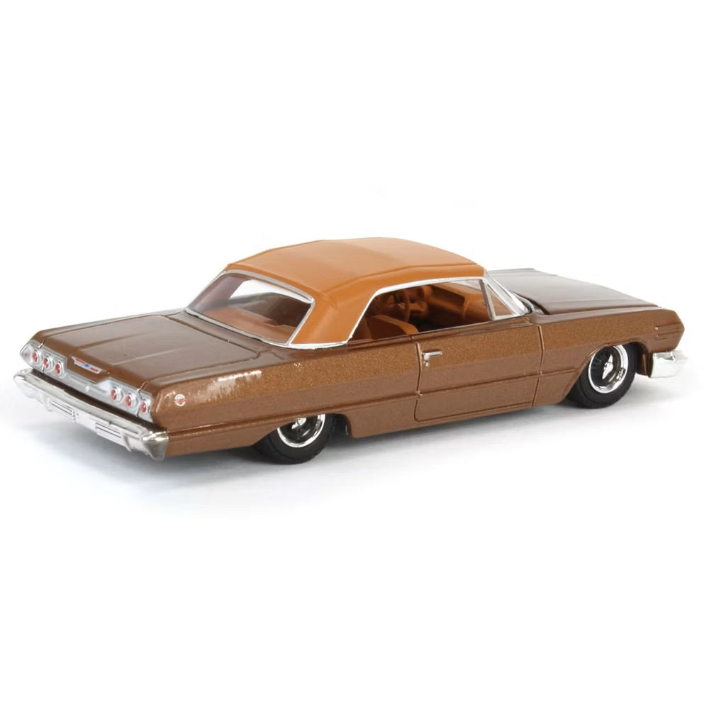 Greenlight Collectibles - 1963 Chevrolet Impala SS Convertible (Top Up) Bronze Met - California Lowriders Series - 1/64 Scale