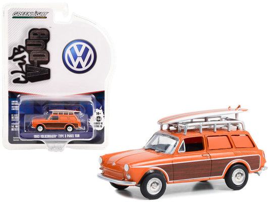 Greenlight - 1963 Volkswagen Type 3 Panel Van with Surf Board Orange - Club V-Dub - Scale 1/64
