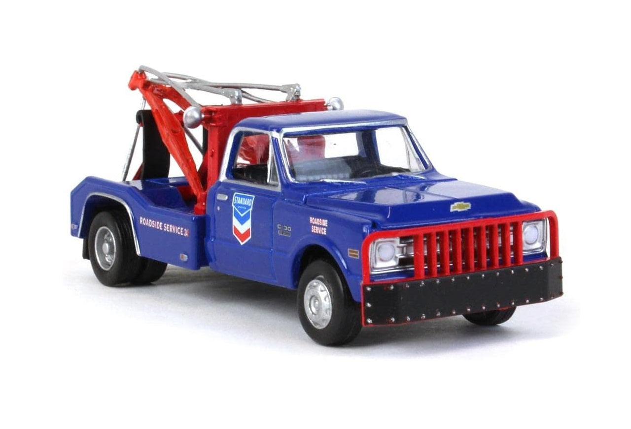 Greenlight - 1969 Chevrolet C-30 Dually Wrecker Truck Standard Oil Road - Dually Drivers Series - Scala 1/64
