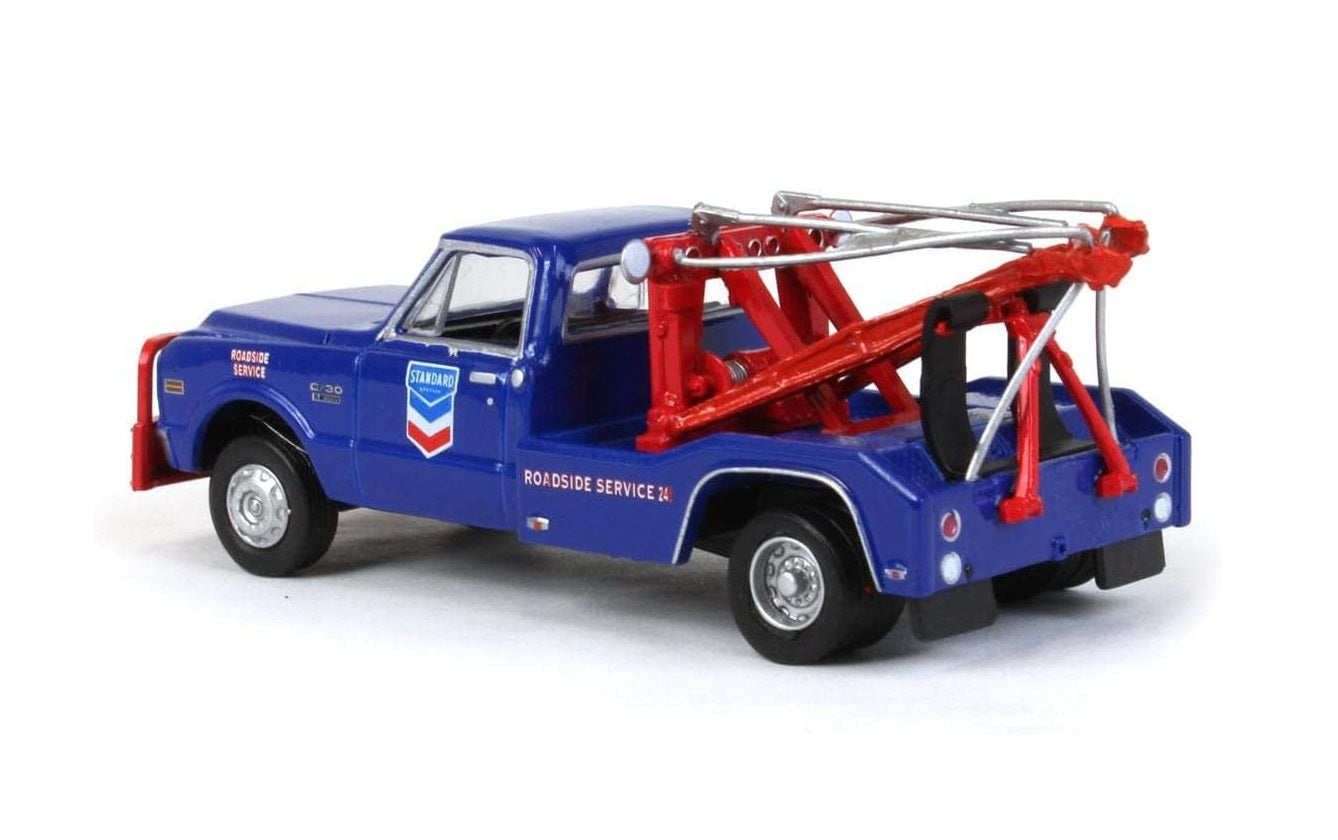 Greenlight - 1969 Chevrolet C-30 Dually Wrecker Truck Standard Oil Road - Dually Drivers Series - Scala 1/64