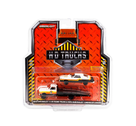 Greenlight Collectibles - 1972 Chevrolet C-30 Ramp Truck with 1976 Chevrolet Chevelle Laguna - Series HD Trucks - Scala 1/64
