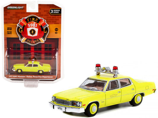 Greenlight - 1977 AMC Matador Dallas Texas Fire Department - Fire &amp; Rescue Series - Scale 1/64