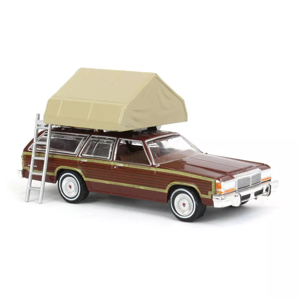 Greenlight - 1979 Ford LTD Country Squire with Cartop Sleeper Tent Great Outdoors Series - Scale 1/64