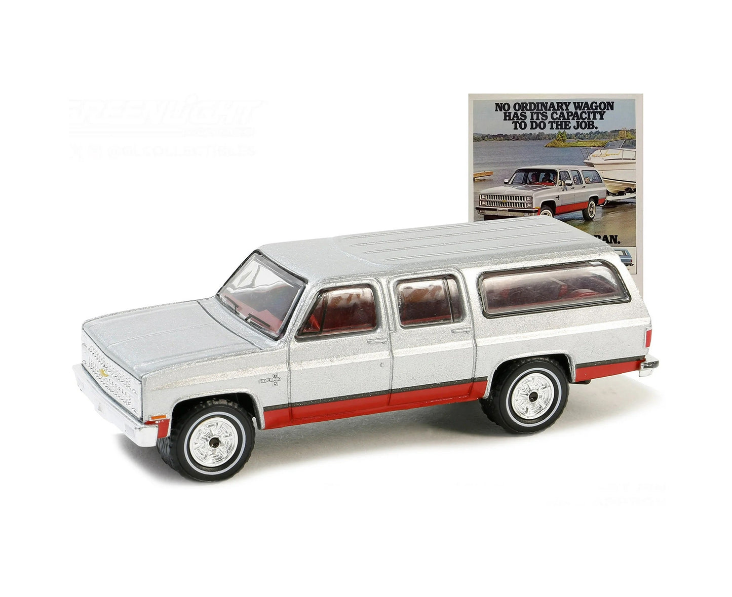 Greenlight - 1981 Chevrolet Suburban Collector's Edition Silver Metallic & Red Vintage AD Cars - Scala 1/64
