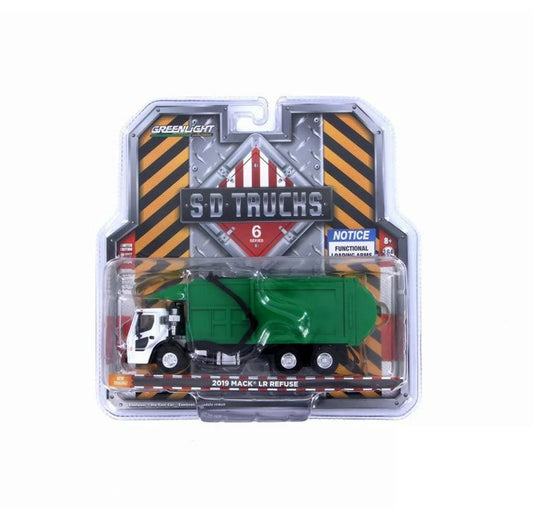 Greenlight - 2019 Mack LR Refuse Truck Green - Series SD Trucks - Scale 1/64