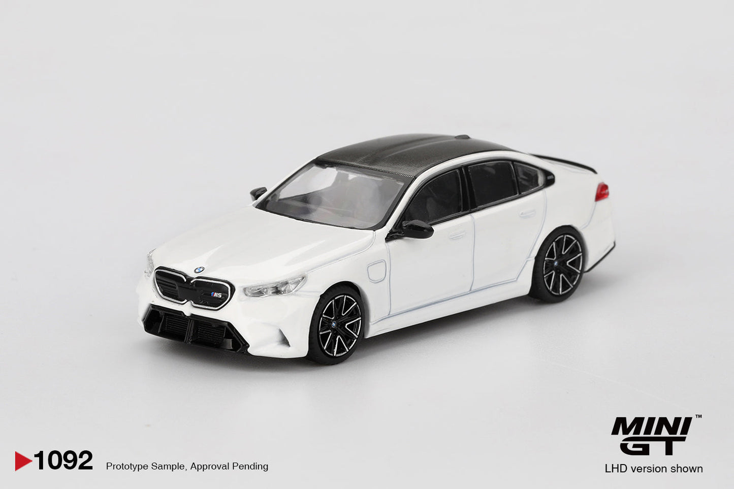[PRE-ORDER] Mini GT - BMW M5 (G90) Alpine White 2025 - Scale 1-64 MGT01092-L