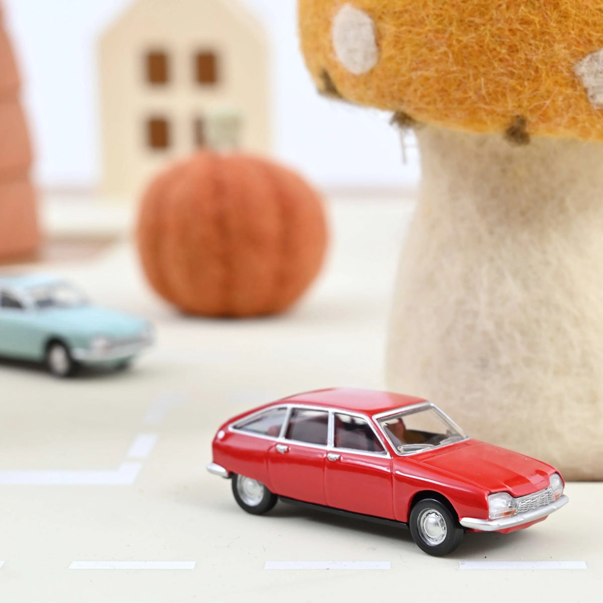 Norev - Citroen GS 1972 Rio Red - 1/64 Scale