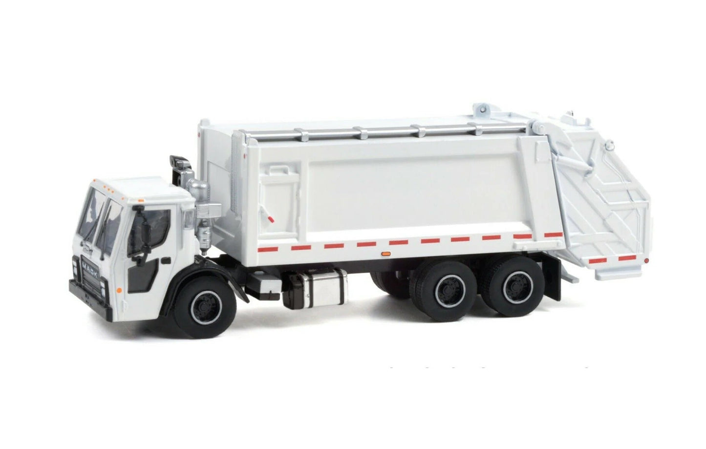 Greenlight - 2020 Mack LR Rear Loader Refuse Truck - Series SD Trucks - Greenlight - Scale 1/64