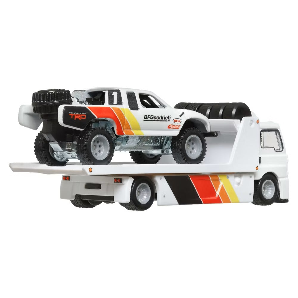 Hot Wheels Premium - Toyota Off Road Truck + Fleet Street - Series Car Culture Team Transport - Scala 1/64