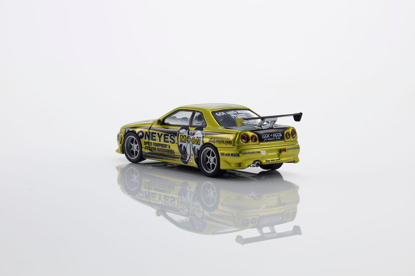 [PRE-ORDER] Kyosho - Nissan Skyline GTR (R34) MOONEYS 1 with led 2026 - Scala 1/64 07134LM1