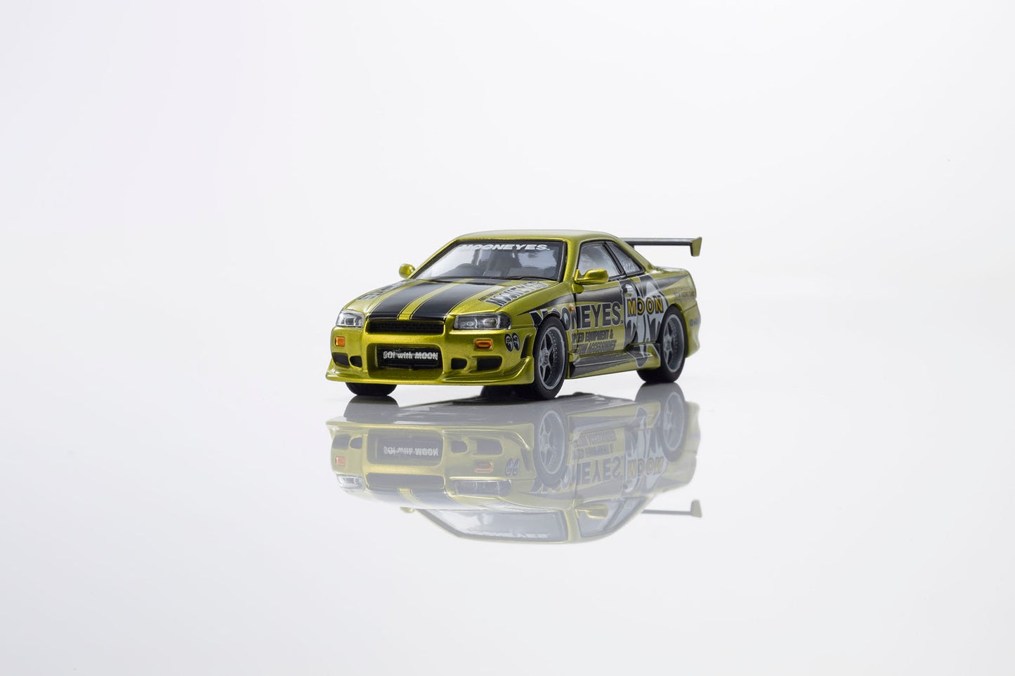 [PRE-ORDER] Kyosho - Nissan Skyline GTR (R34) MOONEYS 1 with led 2026 - Scala 1/64 07134LM1