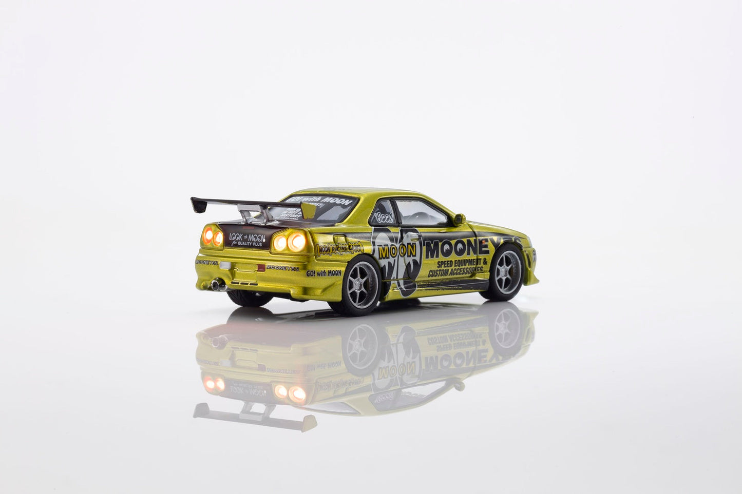 [PRE-ORDER] Kyosho - Nissan Skyline GTR (R34) MOONEYS 1 with led 2026 - Scala 1/64 07134LM1