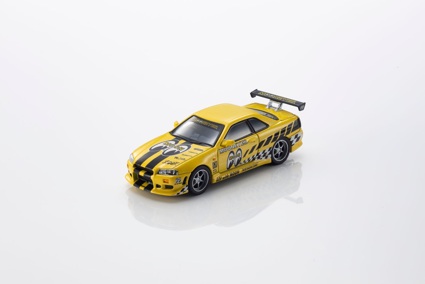 [PRE-ORDER] Kyosho - Nissan Skyline GTR (R34) MOONEYS 2 with led 2026 - Scala 1/64 07134LM2