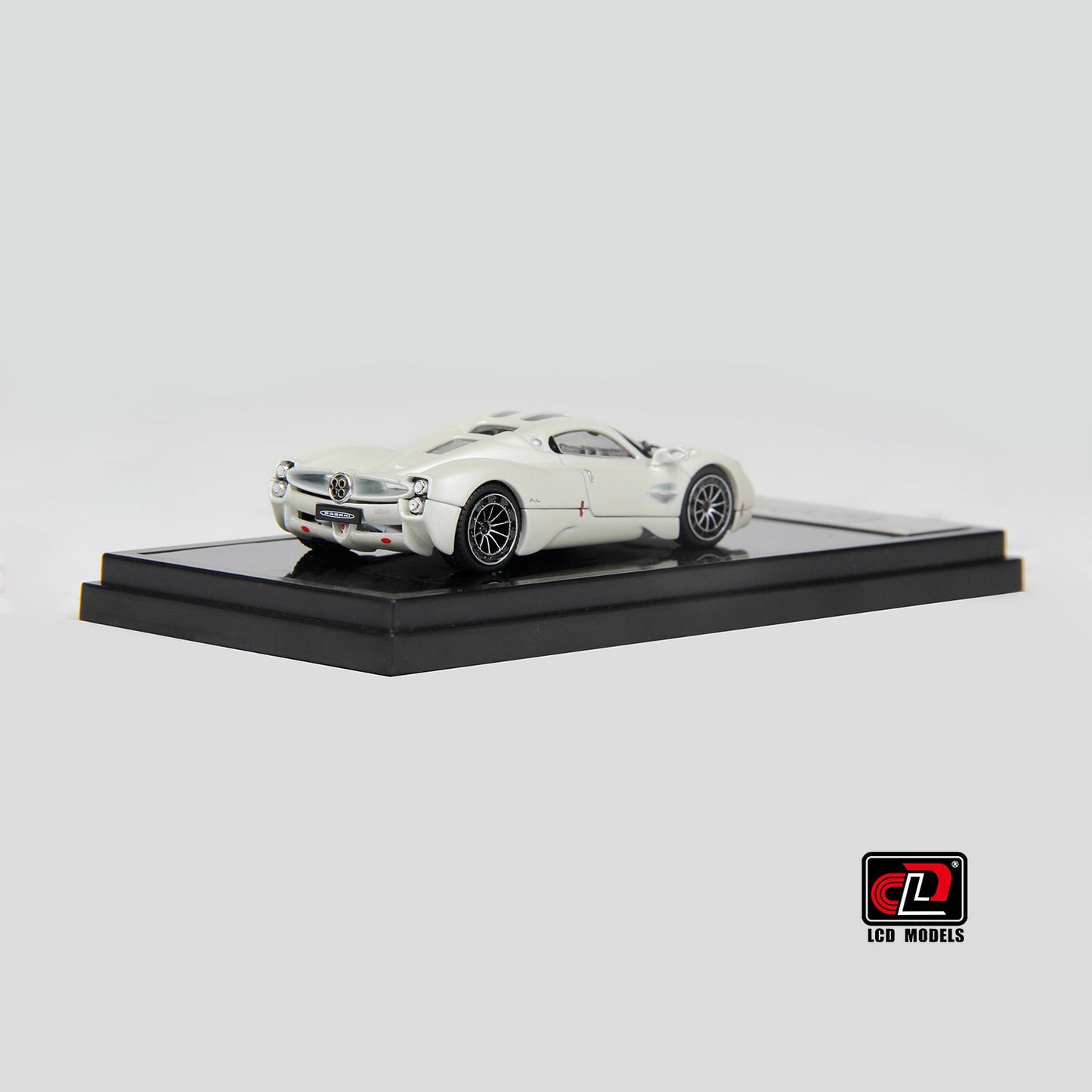 LCD Models - Pagani Utopia White - Scale 1/64 LCD64039-WH