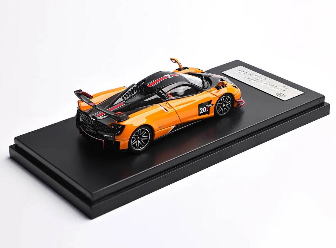 LCD Models - Pagani Huayra BC Roadster Orange - Échelle 1/64 LCD64011-OR
