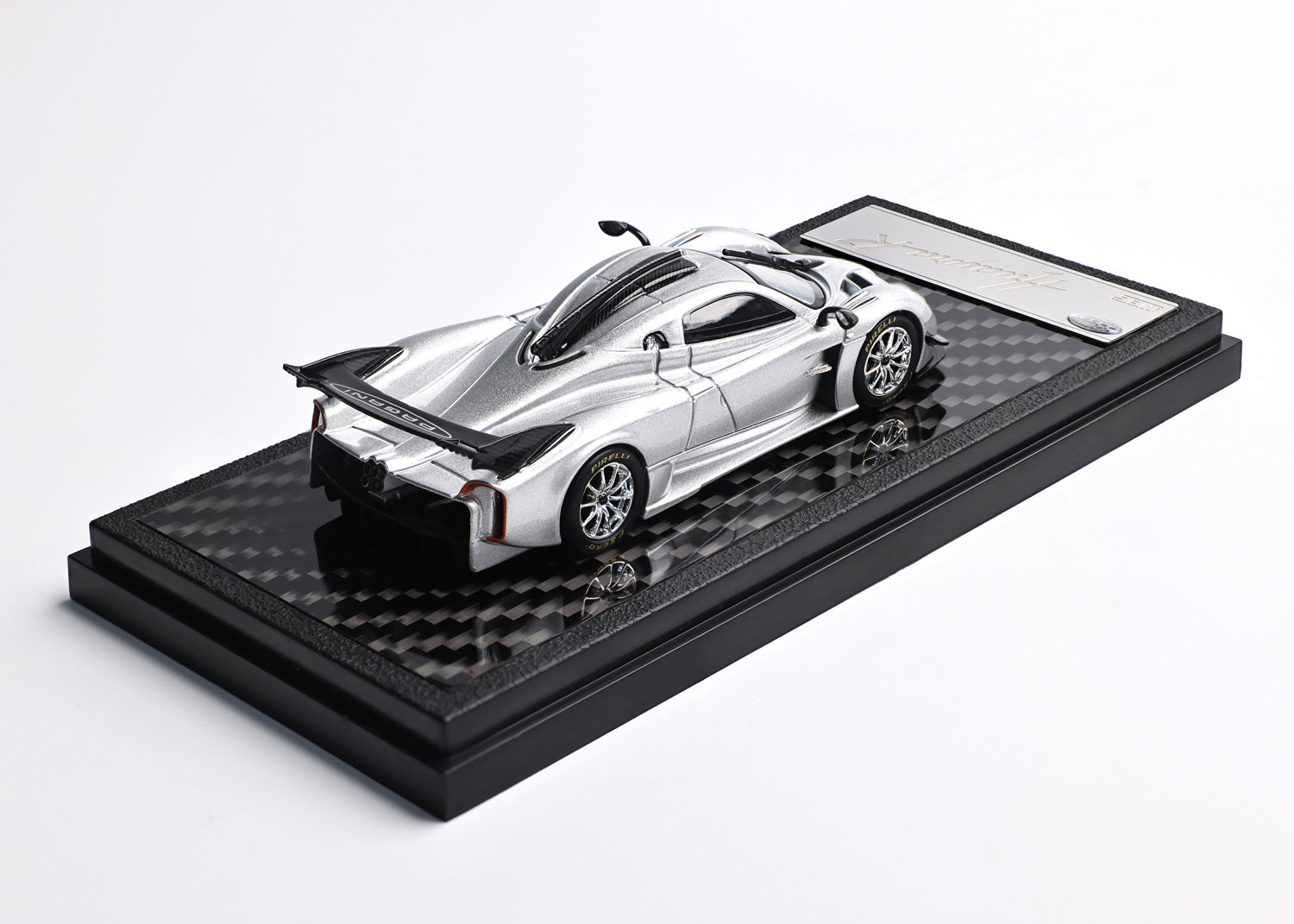 LCD Models - Pagani Huayra R Silver - 1/64 Scale LCD64028-SI – 1