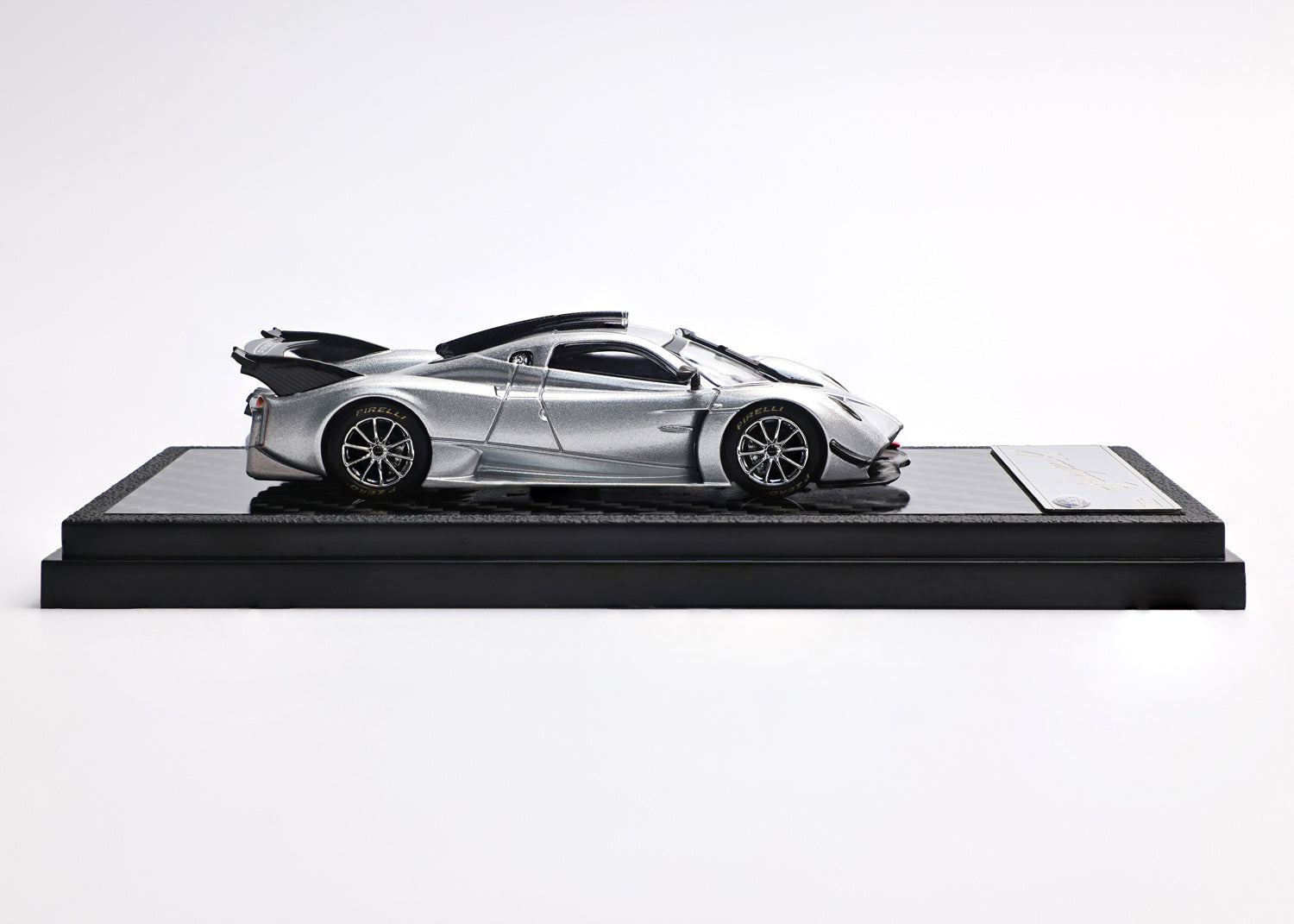 LCD Models - Pagani Huayra R Silver - 1/64 Scale LCD64028-SI – 1