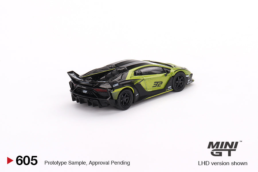 Mini GT - Lamborghini LB-Silhouette WORKS Aventador GT EVO Lime MiJo Exclusives - Scala 1/64  MGT00605-MJ LDH