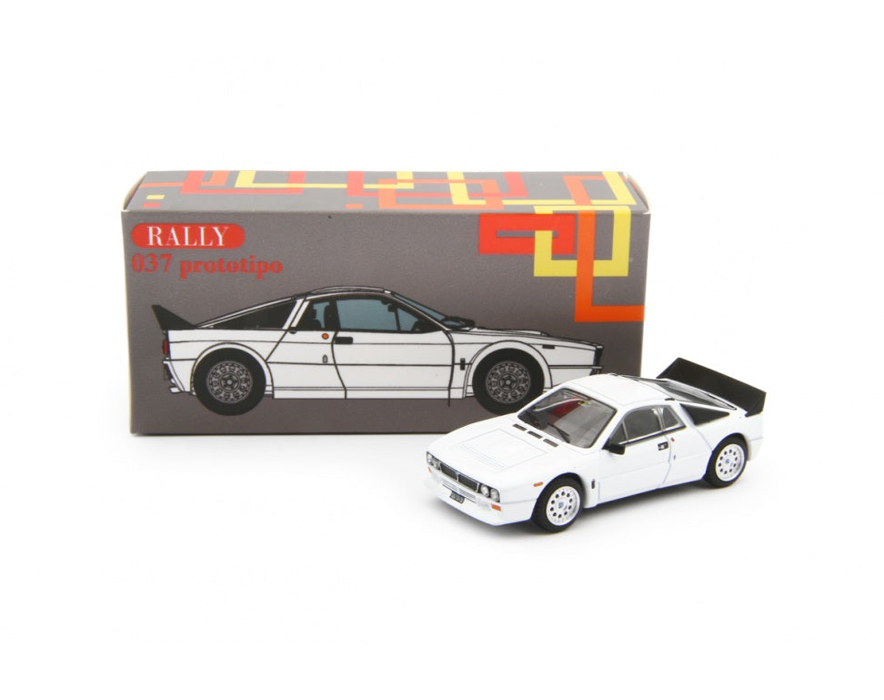 Laudoracing - Lancia 037 Rally Stradale Prototipo 1982 Bianco - Scala 1/64