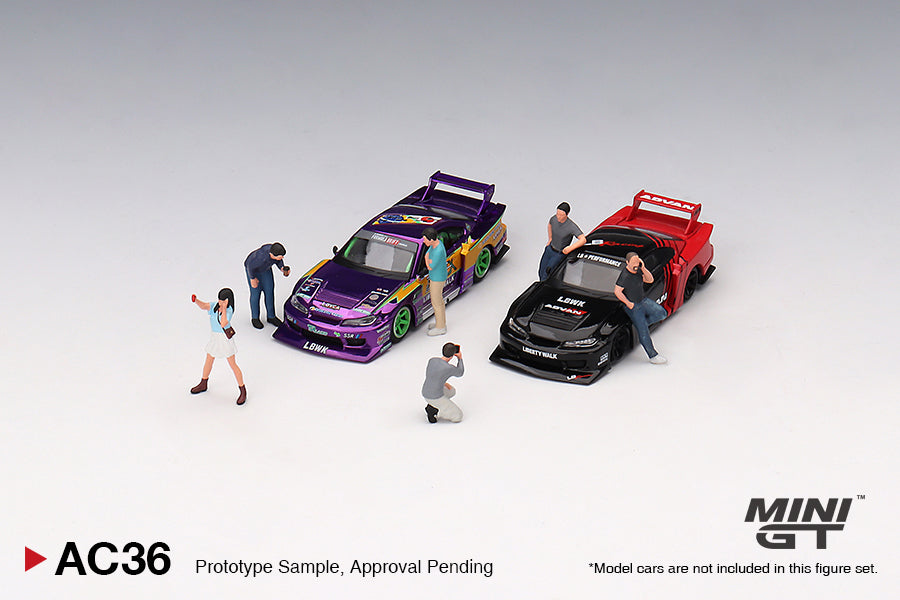 Mini GT - Car Enthusiasts Figurine - Scala 1/64 MGTAC36